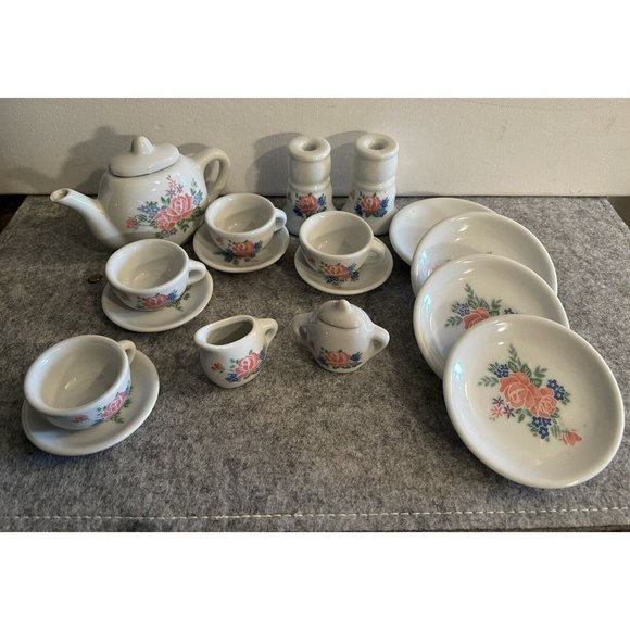 Childrens Miniture Tea set 19 pcs. plus 4 Napkin Rings Pink Flowers #607 - Picture 1 of 6